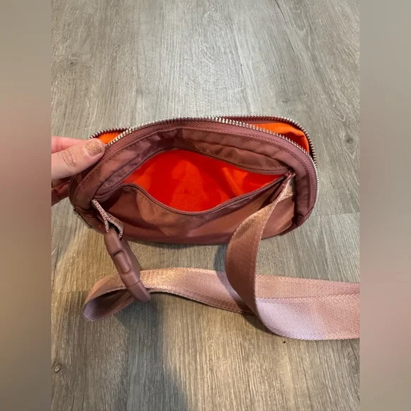 Pink Crossbody Belt Bag - Picture 4 of 4